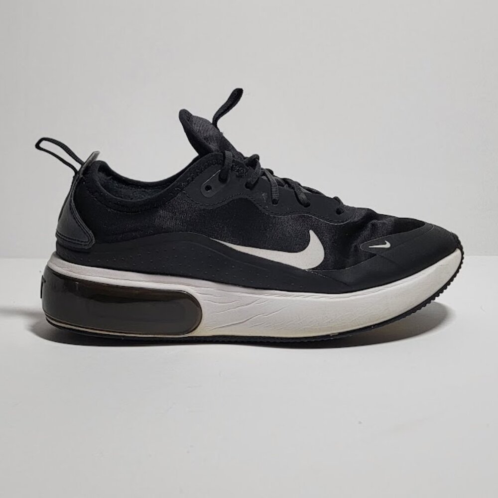 Nike Air Max Dia | Women’s Size 7.5 | Black/White